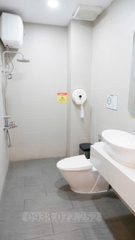 SANG NHƯỢNG PHÒNG KHÁM DA LIỄU MẶT TIỀN QUẬN 3