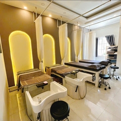 SANG NHƯỢNG SPA MẶT TIỀN TÂN PHÚ