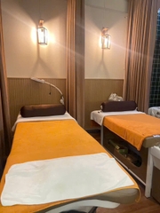 CẦN SANG NHƯỢNG SPA DƯỠNG SINH TRỊ LIỆU - MẶT TIỀN Q4