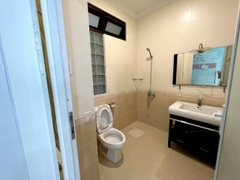 SANG NHƯỢNG PHÒNG KHÁM PHẪU THUẬT THẨM MỸ QUẬN 10