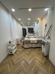 SANG NHƯỢNG SPA NHỎ XINH - MẶT TIỀN ĐƯỜNG LỚN QUẬN 3
