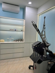 SANG NHƯỢNG PHÒNG KHÁM DA LIỄU - TRUNG TÂM QUẬN 1