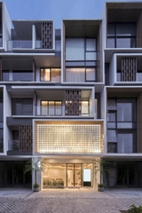 SANG NHƯỢNG PHÒNG KHÁM THẨM MỸ LUXURY