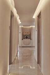 SANG NHƯỢNG PHÒNG KHÁM THẨM MỸ LUXURY