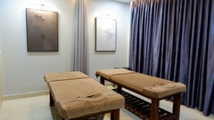 SANG NHƯỢNG SPA MẶT TIỀN TÂN PHÚ - FULL NỘI THẤT 95% MỚI