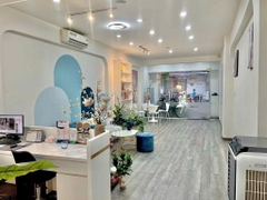 SANG NHƯỢNG PHÒNG KHÁM NHA KHOA - MẶT TIỀN TÂN PHÚ