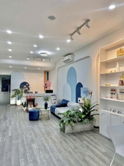 SANG NHƯỢNG PHÒNG KHÁM NHA KHOA - MẶT TIỀN TÂN PHÚ