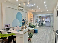 SANG NHƯỢNG PHÒNG KHÁM NHA KHOA - MẶT TIỀN TÂN PHÚ