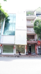 SANG NHƯỢNG SPA MẶT TIỀN QUẬN 10 - FULL NỘI THẤT