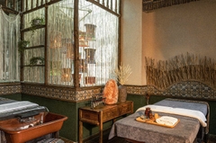 CẦN SANG GẤP SPA CHÍNH CHỦ - DATA 1000 KHÁCH HÀNG