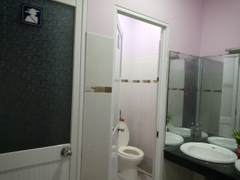 [QUẬN 10] CẦN SANG GẤP TMV MẶT TIỀN XE QUA LẠI ĐÔNG ĐÚC CHỈ 150 TRIỆU BAO CỌC