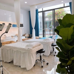 [QUẬN PHÚ NHUẬN] CẦN SANG GẤP SPA - SHOWROOM ĐẸP MẶT BẰNG HXH CHỈ 230 TRIỆU THƯƠNG LƯỢNG