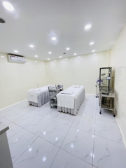 CẦN SANG SPA - SHOWROOM MẶT TIỀN TUYẾN ĐƯỜNG CHÍNH [QUẬN 05] CHỈ 400 TRIỆU BAO CỌC