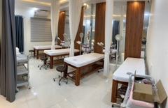 CẦN SANG SPA - SHOWROOM [HOOCMON] CHỈ 400 TRIỆU BAO CỌC