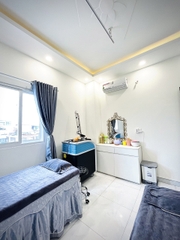 SANG NHƯỢNG SPA MẶT TIỀN ĐƯỜNG LỚN [QUẬN 11] CHỈ 550 TRIỆU