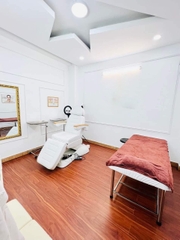 [HẺM LỚN] SANG NHƯỢNG SPA HƯỚNG ĐÔNG BẮC TẠI QUẬN 10 [HCM] CHỈ 260 TRIỆU BAO CỌC