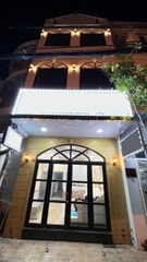 SANG NHƯỢNG SPA ĐẸP TẠI TT THÀNH PHỐ NHA TRANG CHỈ 200 TRIỆU BAO GỒM CỌC NHÀ