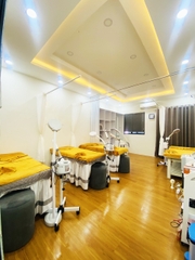 SANG NHƯỢNG SPA TẠI QUẬN PHÚ NHUẬN [HCM] CHỈ 550 TRIỆU BAO CỌC