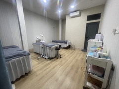 SANG NHƯỢNG SPA TẠI QUẬN 10 [HCM] CHỈ 500 TRIỆU BAO CỌC