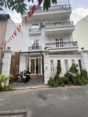 SANG NHƯỢNG SPA TẠI QUẬN PHÚ NHUẬN [HCM] CHỈ 200 TRIỆU (CHƯA BAO GỒM CỌC)
