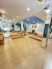 SANG NHƯỢNG SPA MẸ & BÉ NGÀY TRUNG TÂM [QUẬN 10] CHỈ 330 TRIỆU BAO CỌC