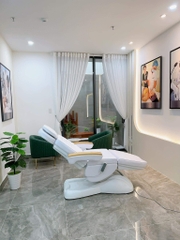 SANG NHƯỢNG VIỆN THẨM MỸ CÔNG NGHỆ CAO [MẶT TIỀN] THÀNH PHỐ [ĐÀ NẴNG] CHỈ 450 TRIỆU