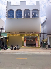 SANG NHƯỢNG VIỆN THẨM MỸ [MẶT TIỀN] THÀNH PHỐ [BẠC LIÊU] CHỈ 700 TRIỆU BAO CỌC