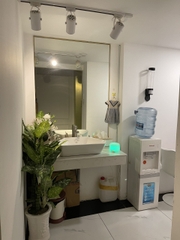ĐỊNH CƯ NƯỚC NGOÀI - SANG GẤP SPA MẶT TIỀN ĐƯỜNG LỚN [QUẬN 01] CHỈ VỚI 290 TRIỆU BAO CỌC