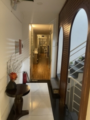 ĐỊNH CƯ NƯỚC NGOÀI - SANG GẤP SPA MẶT TIỀN ĐƯỜNG LỚN [QUẬN 01] CHỈ VỚI 290 TRIỆU BAO CỌC