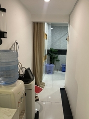 ĐỊNH CƯ NƯỚC NGOÀI - SANG GẤP SPA MẶT TIỀN ĐƯỜNG LỚN [QUẬN 01] CHỈ VỚI 290 TRIỆU BAO CỌC