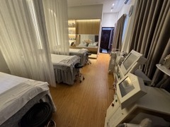 CHUYỂN TỚI MẶT BẰNG LỚN HƠN - CẦN SANG SPA MẶT TIỀN ĐẸP [QUẬN 01] CHỈ 450 TRIỆU THƯƠNG LƯỢNG