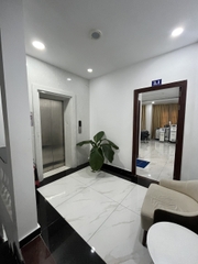 SANG SPA CÓ THANG MÁY VÀ CHỖ ĐẬU XE HƠI MẶT TIỀN ĐƯỜNG LỚN HAI CHIỀU [GÒ VẤP] CHỈ 500 TRIỆU BAO CỌC