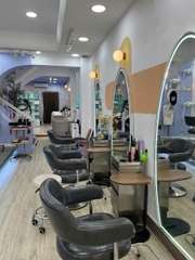 MỞ VIỆN THẨM MỸ NƠI KHÁC - SANG HAIR NAIL SPA NÚP HẺM KHU SẦM UẤT NHẤT NHÌ BÌNH THẠNH CHỈ 500 TRIỆU BAO CỌC