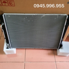 Két nước Hyundai Tucson 2009 253102E450