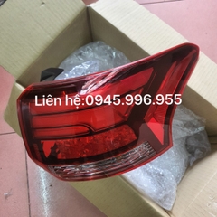 Đèn hậu Mitsubishi Outlander 8330B176