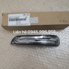 Xi nhan gương Kia Rondo 87614A4000