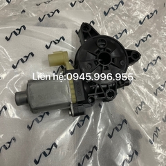 Mô tơ nên xuống kính trước phải Kia Soluto 82460H7000
