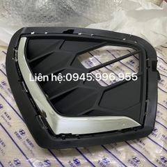 Ốp đèn gầm Hyundai Custin 86561O3100