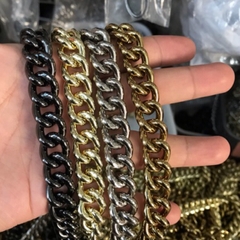 xích boy tốt lớn ngang 13mm