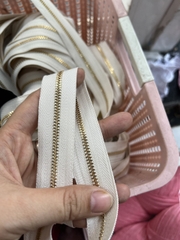 Dây kéo mét răng 3( chưa gồm đầu và chặn kéo)