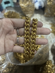 XÍch boy túi xách màu vàng cổ