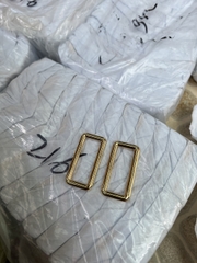 Khoen chữ nhật đúc 3.8cm vàng ( lọt lòng)