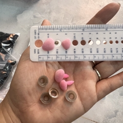 Mũi nhung tam giác làm thú bông (có chốt)