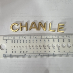 Set mạc chữ C H A N L E