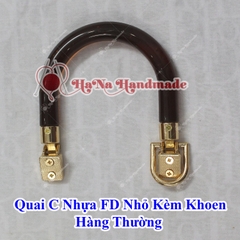 Quai C nhựa nhỏ kèm khoen D hàng thường (1 cặp)