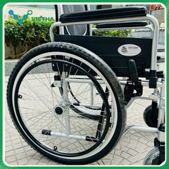 Xe Lăn Bánh Hơi Lucass X64L