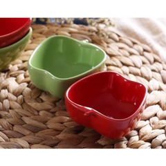 Chén gốm sứ hình táo