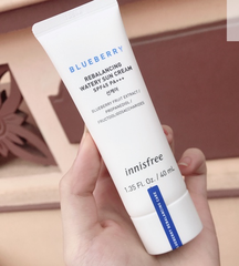 Chống Nắng Innisfree Blueberry Rebalancing Watery Sun Cream SPF45 PA+++ 40ml