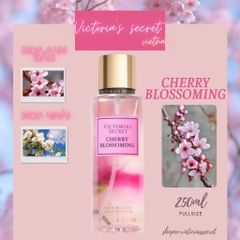 Xịt Thơm Cơ Thể Body Mist Victoria's Secret - Cherry Blossoming 250ml