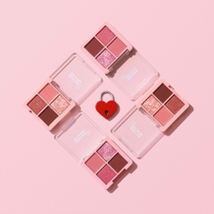 Phấn mắt 4 ô màu Crystal Heart Lock Shadow CH02